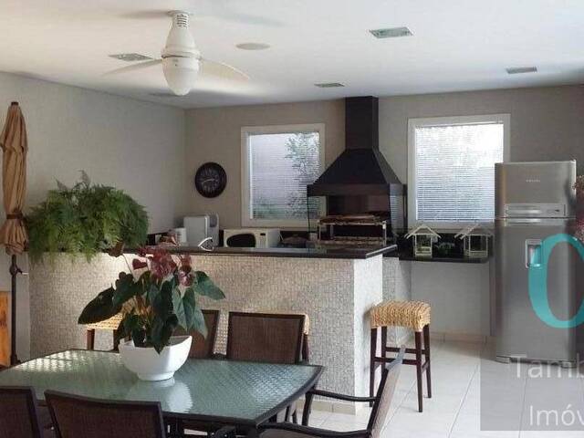 Casa para Venda em Santana de Parnaíba - 2