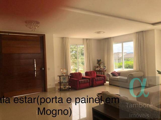 #781 - Casa para Venda em Santana de Parnaíba - SP
