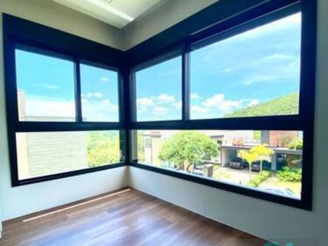 #1519 - Casa para Venda em Santana de Parnaíba - SP