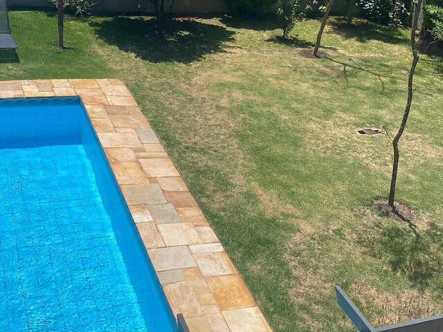 #1566 - Casa para Venda em Santana de Parnaíba - SP