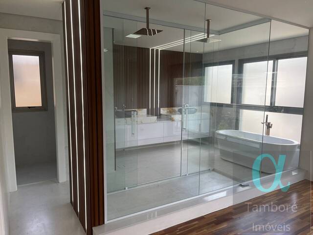 Casa para Venda em Santana de Parnaíba - 4