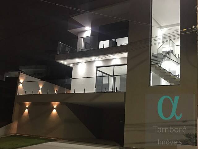 #1676 - Casa para Venda em Santana de Parnaíba - SP