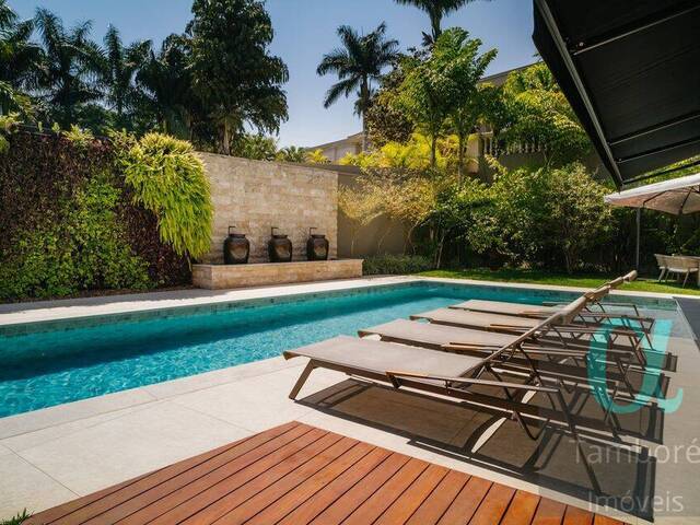 Casa para Venda em Santana de Parnaíba - 5