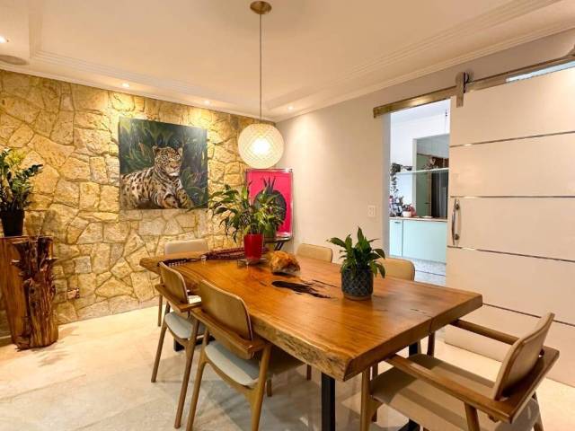 Casa para Venda em Santana de Parnaíba - 3