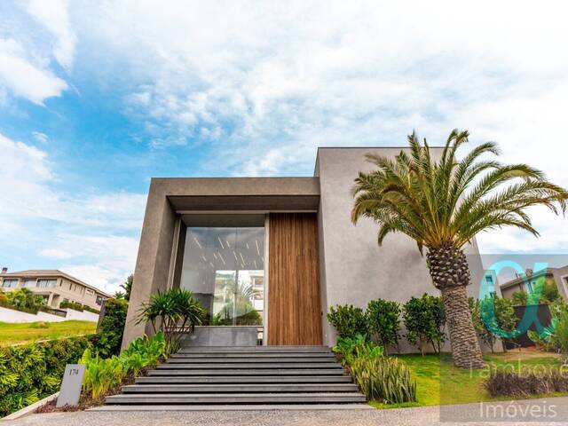 #1877 - Casa para Venda em Santana de Parnaíba - SP