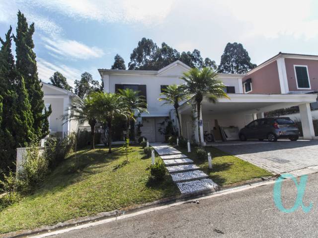 #1835 - Casa para Venda em Santana de Parnaíba - SP