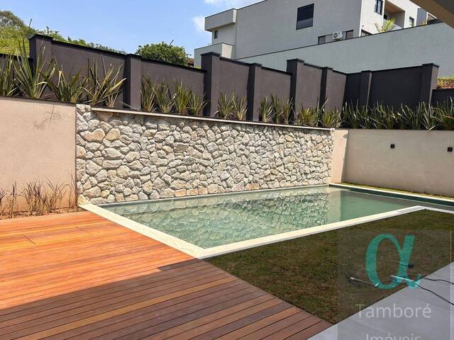 Casa para Venda em Santana de Parnaíba - 3