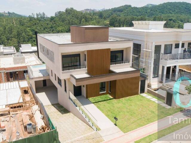 Casa para Venda em Santana de Parnaíba - 3