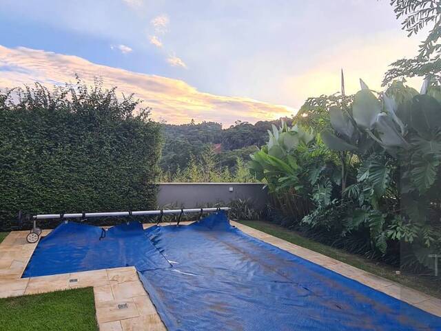 #1966 - Casa para Venda em Santana de Parnaíba - SP
