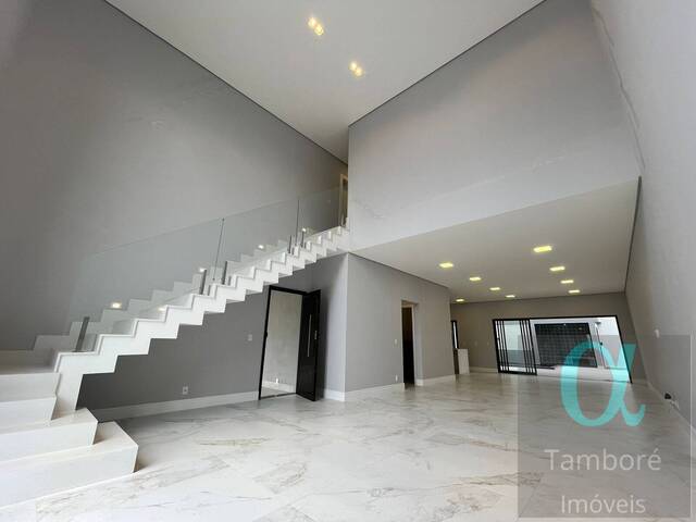 Casa para Venda em Santana de Parnaíba - 4