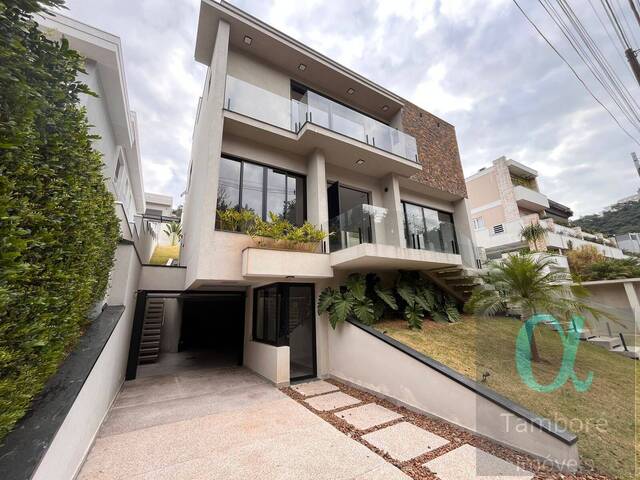 #2011 - Casa para Venda em Santana de Parnaíba - SP
