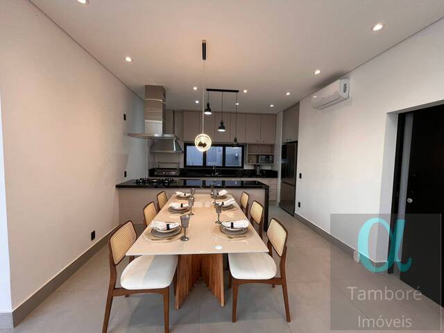 Casa para Venda em Santana de Parnaíba - 5