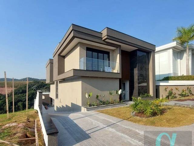 #2120 - Casa para Venda em Santana de Parnaíba - SP
