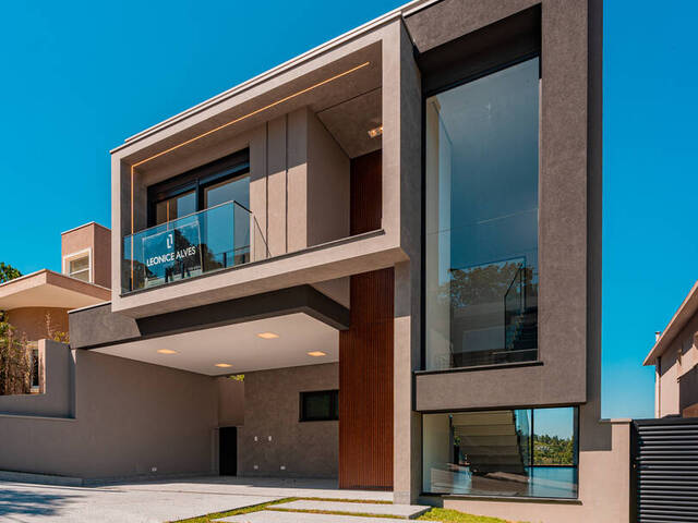 #2150 - Casa para Venda em Santana de Parnaíba - SP