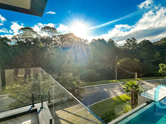 Casa para Venda em Santana de Parnaíba - 4