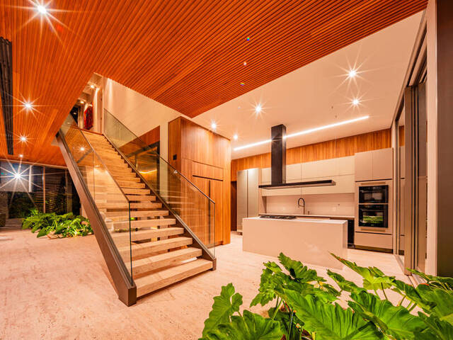 Casa para Venda em Santana de Parnaíba - 5
