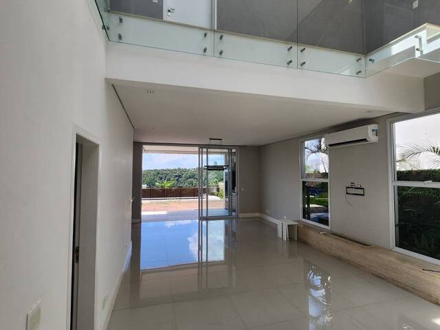 Casa para Venda em Santana de Parnaíba - 3