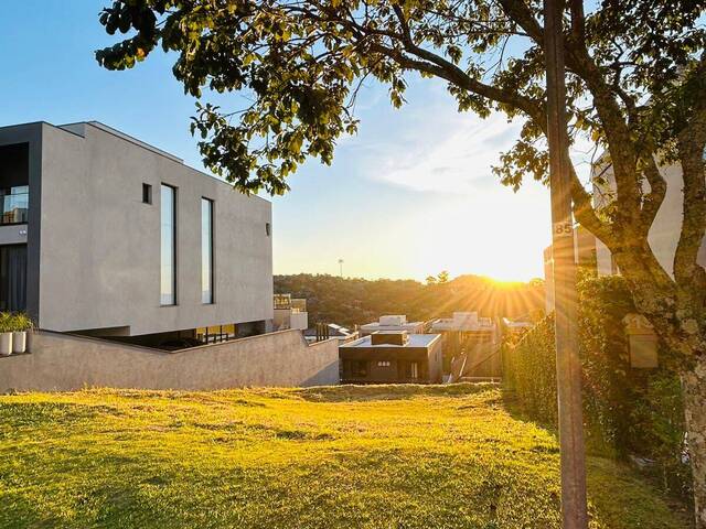 #2116 - Terreno para Venda em Santana de Parnaíba - SP - 3