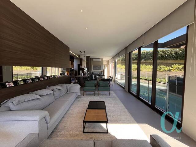 Casa para Venda em Santana de Parnaíba - 3