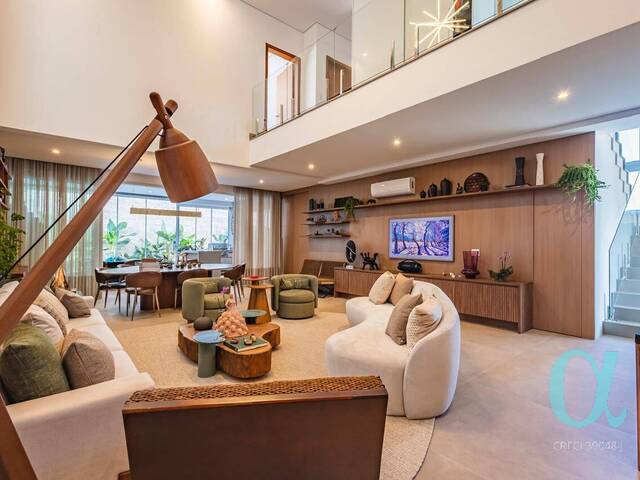 #2094 - Casa para Venda em Santana de Parnaíba - SP