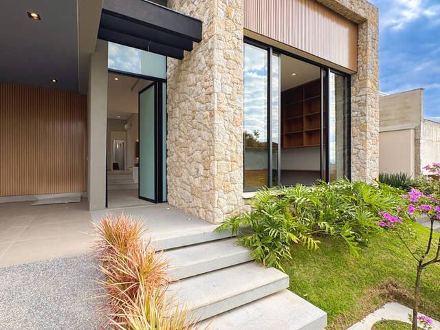 #2141 - Casa para Venda em Santana de Parnaíba - SP