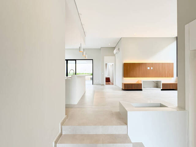 Casa para Venda em Santana de Parnaíba - 4