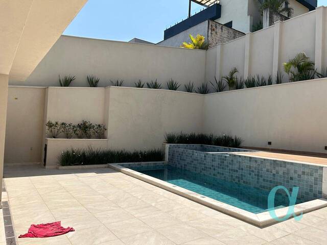 Casa para Venda em Santana de Parnaíba - 4