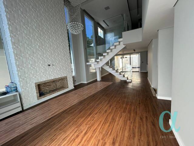 Casa para Venda em Santana de Parnaíba - 4