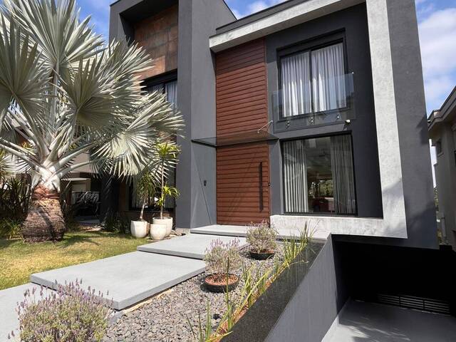 #2060 - Casa para Venda em Santana de Parnaíba - SP - 3