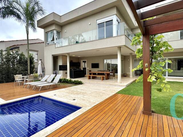 Casa para Venda em Santana de Parnaíba - 2