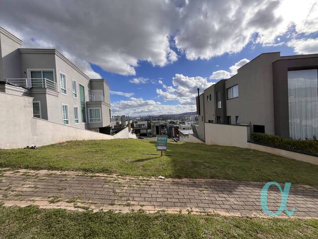 Terreno para Venda em Santana de Parnaíba - 4