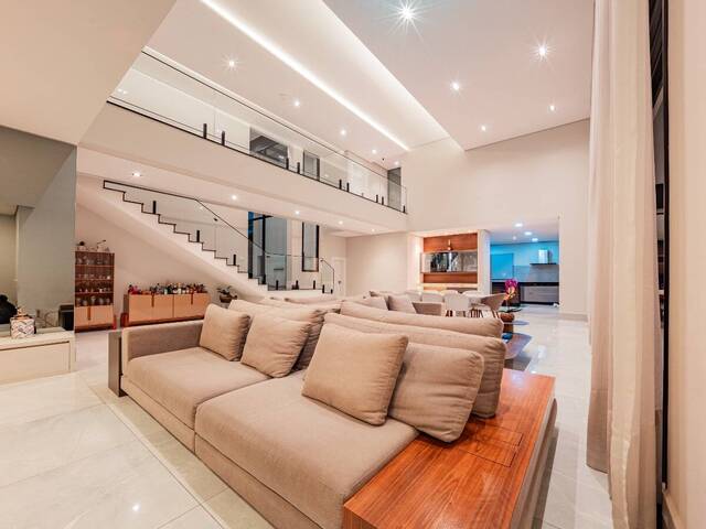 Casa para Venda em Santana de Parnaíba - 5