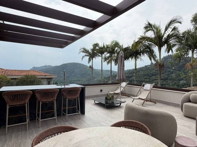 Casa para Venda em Santana de Parnaíba - 4