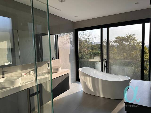 Venda em Alphaville - Santana de Parnaíba