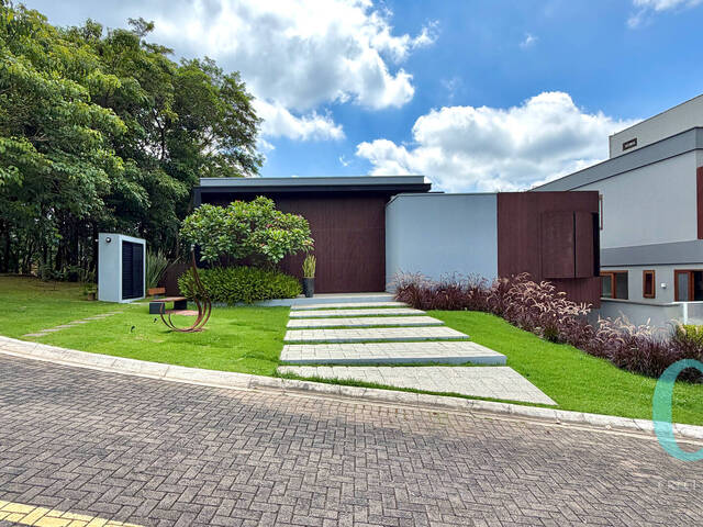 Casa para Venda em Santana de Parnaíba - 4