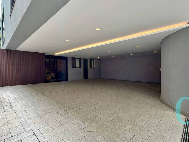 Casa para Venda em Santana de Parnaíba - 5