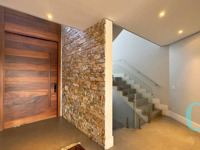 Casa para Venda em Santana de Parnaíba - 4
