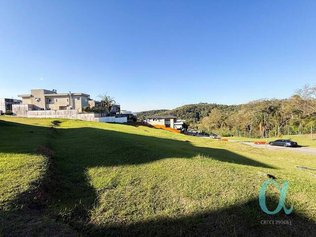 Terreno para Venda em Santana de Parnaíba - 5