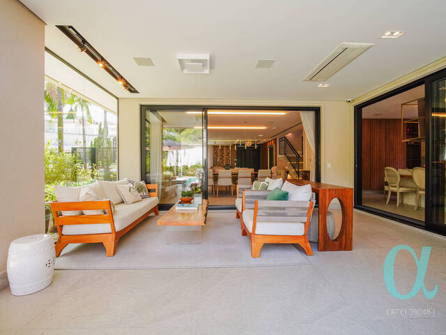 Casa para Venda em Santana de Parnaíba - 5