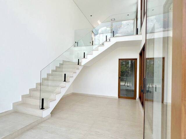 Casa para Venda em Santana de Parnaíba - 2
