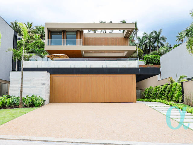 Casa para Venda em Santana de Parnaíba - 3