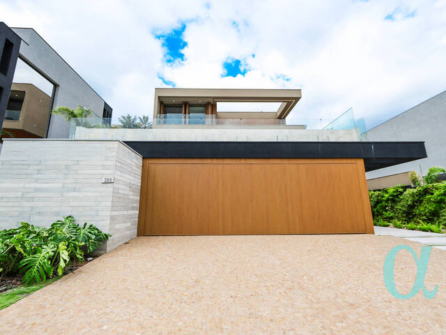 Casa para Venda em Santana de Parnaíba - 4