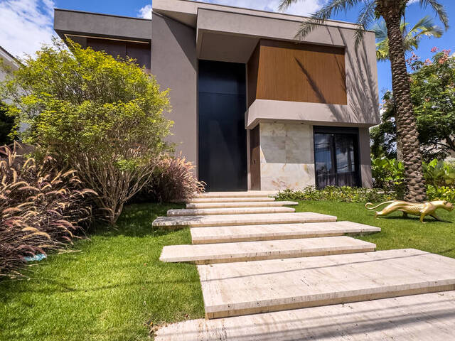 Casa para Venda em Santana de Parnaíba - 3