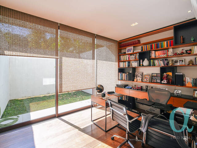 Casa para Venda em Santana de Parnaíba - 4