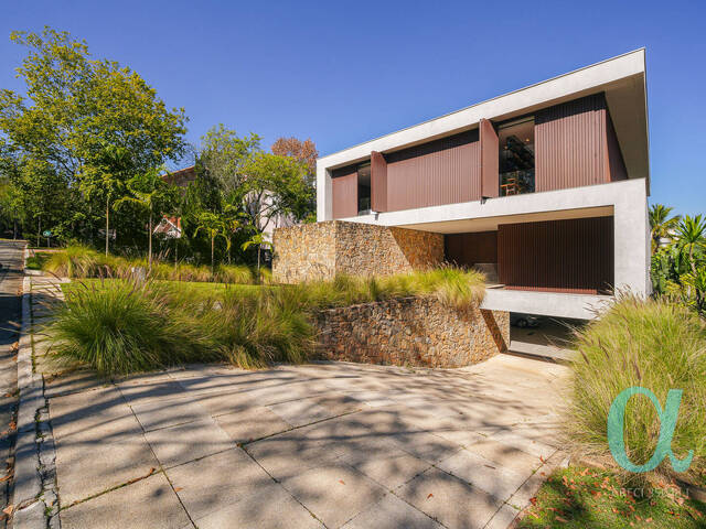 #2402 - Casa para Venda em Santana de Parnaíba - SP - 3