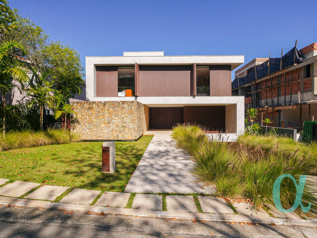 #2402 - Casa para Venda em Santana de Parnaíba - SP - 1