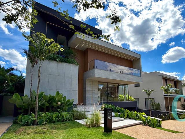 Casa para Venda em Santana de Parnaíba - 2