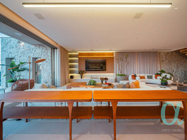 Casa para Venda em Santana de Parnaíba - 5