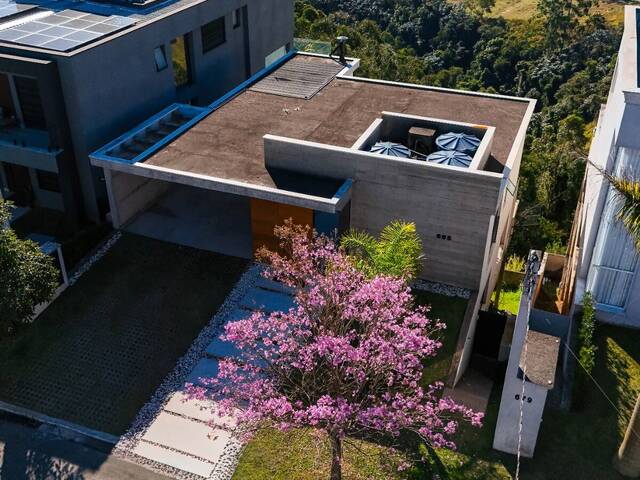 Casa para Venda em Santana de Parnaíba - 2