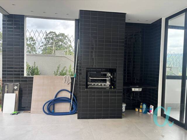 Casa para Venda em Santana de Parnaíba - 3